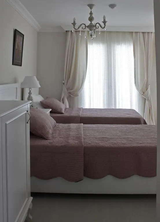 Lara Ilica Hotel Çeşme